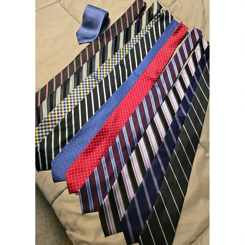 Van Heusen Men's Silk Tie Lot of 11 Excellent Condition Classic Business Styles